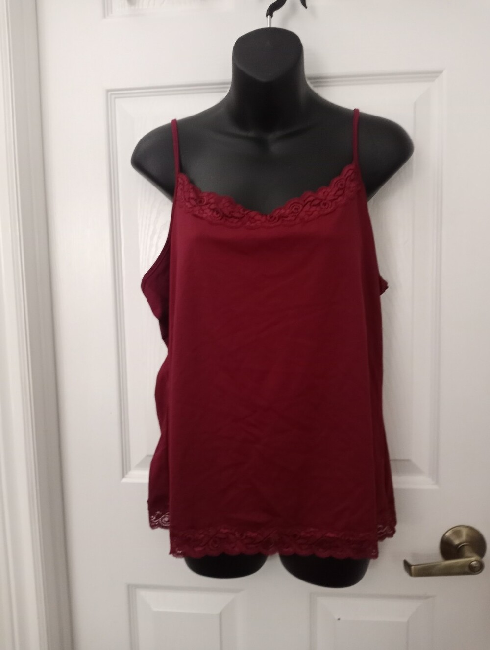👠NWT REITMANS Camisole👠